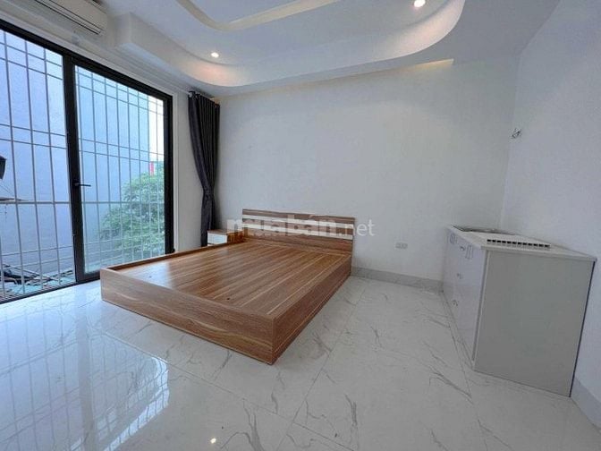 Hẻm VIP 666/ đường 3/2 P14 Quận 10 6 tầng lầu chỉ 15,5 tỷ giàm sâu