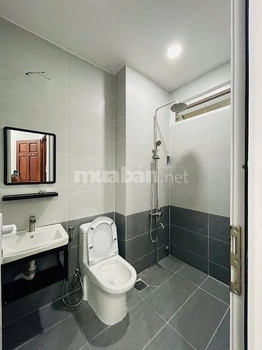 ⭐️Nhà 4 lầu đẹp Cao Cấp 2 mặt hẻm rộng 12m Dương Quảng Hàm, P5  Q.Gò V