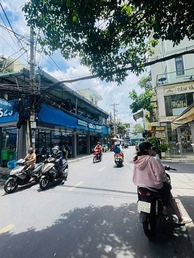 Bán nhà rộng đẹp (4,5x11) 498 Nguyễn Văn Công P3 Gò Vấp (Tân Sơn Nhất 
