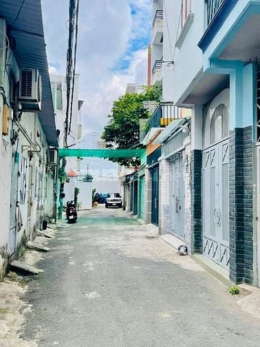 Bán nhà rộng đẹp (4,5x11) 498 Nguyễn Văn Công P3 Gò Vấp (Tân Sơn Nhất 