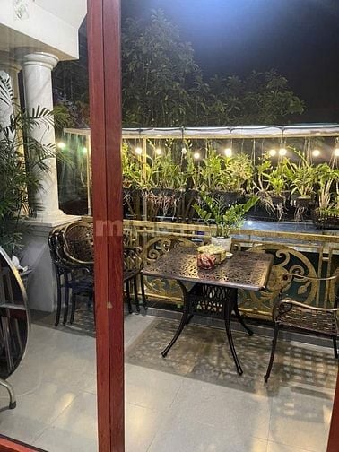 Cho thuê biệt thự ở làm vp cty 800m2 gần khu công nghiệp amata 