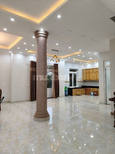 Cho thuê villa sân vườn 5 phòng tại phường 8 đà lạt 25 triệu/tháng 