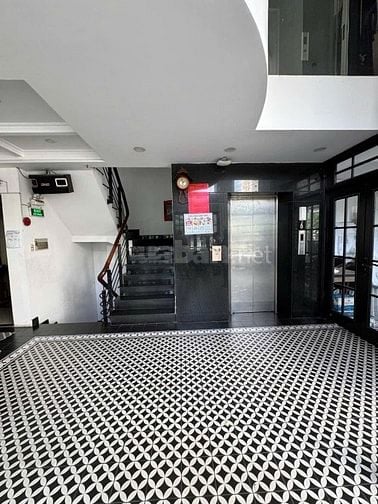 NHÀ LÔ GÓC 150 TỶ NGAY TRUNG TÂM QUẬN 7 (KMG, KQC)