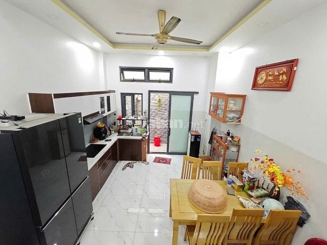 CHỈNH NHỈNH 6 TỶ _NHÀ ĐẸP 4 TẦNG _ TAM BÌNH THỦ ĐỨC- GẦN KDC SAVICO  