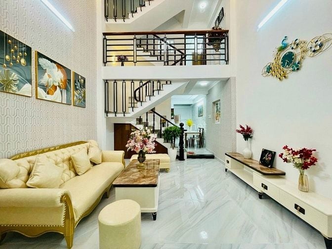 Bình Thạnh nhà 43m2 2tỷ350tr Lê Văn Duyệt. Sổ hồng riêng chính chủ