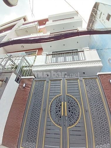 Hẻm xe hơi sau lưng MT dương quảng hàm 45m2 4 lầu st 7 tỷ 9