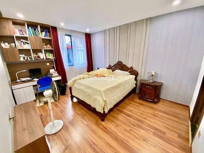 Bán nhà Nam Đồng - Hồ Đắc Di 110m, MT 6m8, ô tô tránh. 35 tỷ