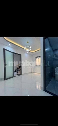 Hẻm xe hơi sau lưng MT dương quảng hàm 45m2 4 lầu st 7 tỷ 9