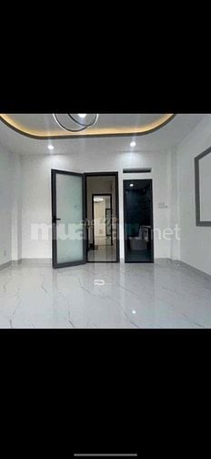 Hẻm xe hơi sau lưng MT dương quảng hàm 45m2 4 lầu st 7 tỷ 9