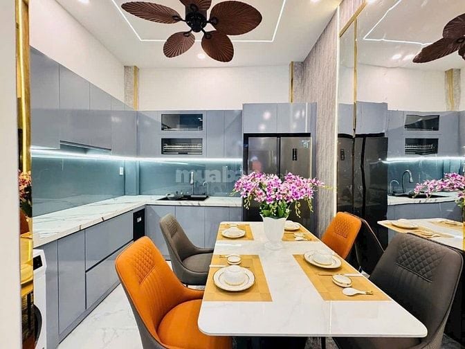  Nhà tuyệt đẹp Cao Cấp hẻm Lê Lợi, P4, Q.Gò Vấp, giá: 5,39 tỷ.
