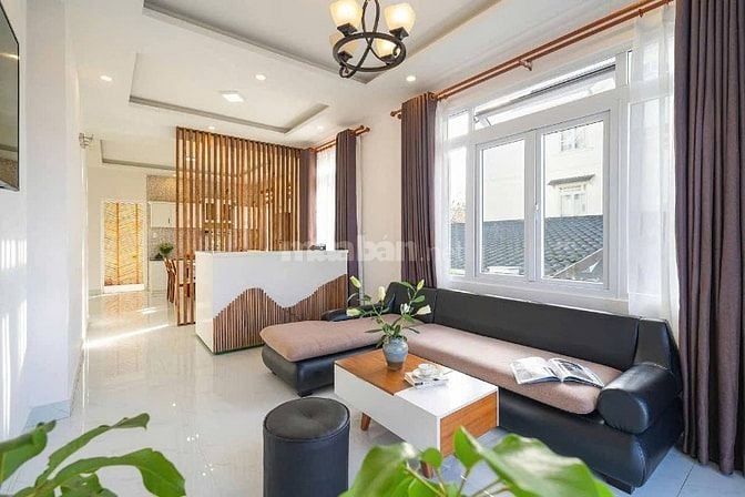 Cho thuê villa sân vườn 11 phòng phường 8 đà lạt -đầy đủ nộị thất
