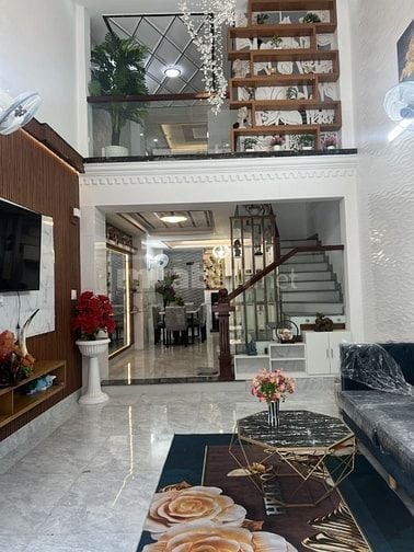 TÂN BÌNH GẦN GA T3 - HẺM THÔNG 7m - 4 x 18 - 5 TẦNG - 8.6 TỶ 