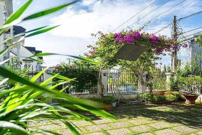 Cho thuê villa sân vườn 11 phòng phường 8 đà lạt -đầy đủ nộị thất