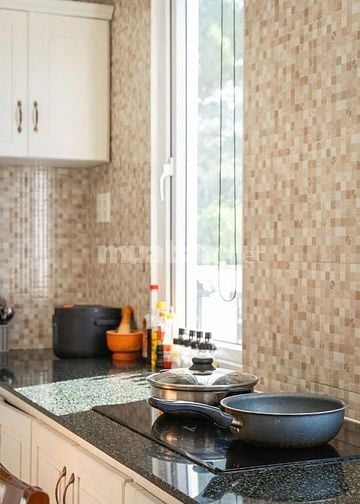 Cho thuê villa sân vườn 11 phòng phường 8 đà lạt -đầy đủ nộị thất