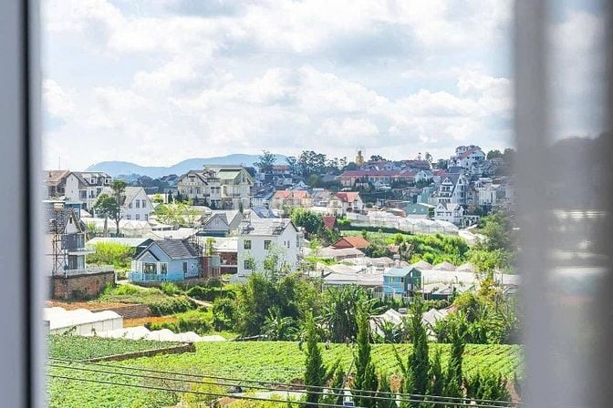 Cho thuê villa sân vườn 11 phòng phường 8 đà lạt -đầy đủ nộị thất