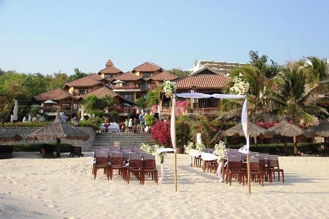 HỢP TÁC CHUYỂN NHƯỢNG RESORT MŨI NÉ - CÓ BÃI TẮM RIÊNG