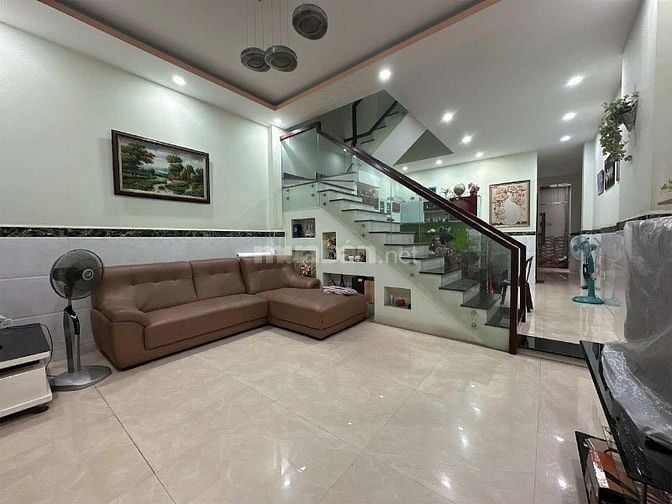 Nhà mặt tiền đường 30m Lê Đức Thọ 151m2 ngang 5.1m 4 lầu KD đỉnh 21 tỷ