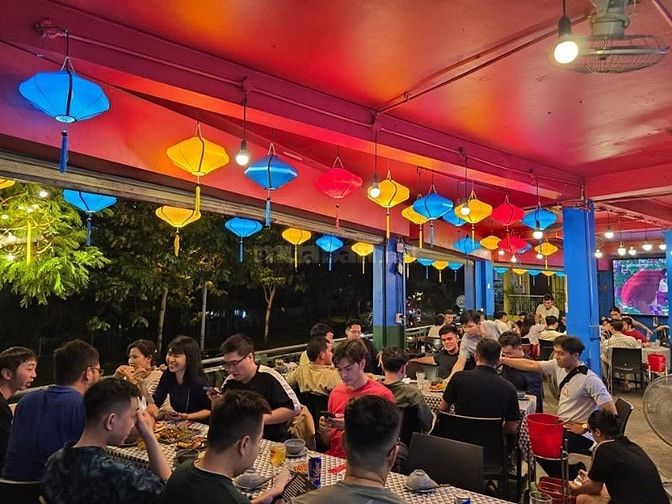 Sang nhượng quán nhậu căn góc Trường Sa-Quận 3, mặt tiền ngang 14m