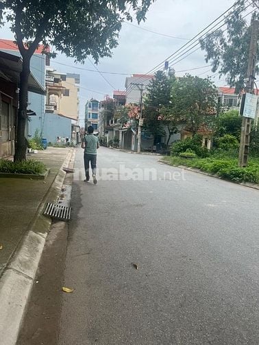  Bán Đất Như Quỳnh 105m² ,3 thoáng lô góc cực đỉnh 0355181883