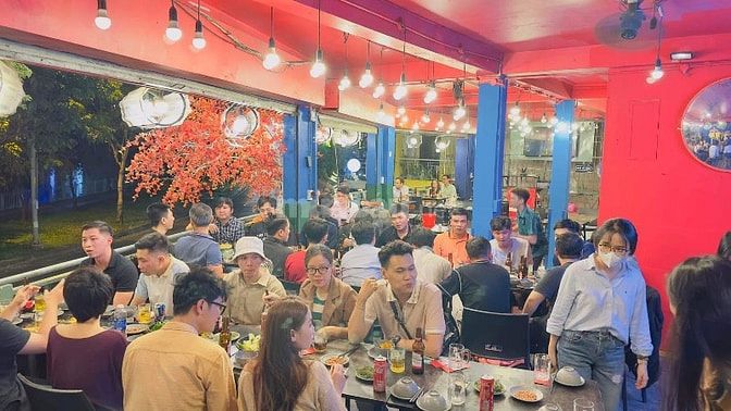 Sang nhượng quán nhậu căn góc Trường Sa-Quận 3, mặt tiền ngang 14m