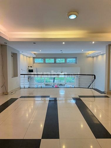 Cho thuê NP  Phú Mỹ -  Vạn Phát Hưng mặt tiền Hoàng Quốc Việt giá 37tr