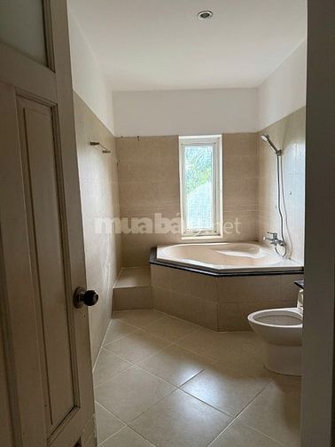 Cho thuê NP  Phú Mỹ -  Vạn Phát Hưng mặt tiền Hoàng Quốc Việt giá 37tr