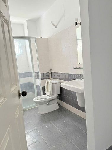 Cho thuê NP  Phú Mỹ -  Vạn Phát Hưng mặt tiền Hoàng Quốc Việt giá 37tr