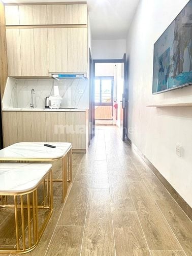 Cho thuê căn hộ tòa nhà 7 tầng ngõ 43 Lạc Long Quân Tây Hồ 