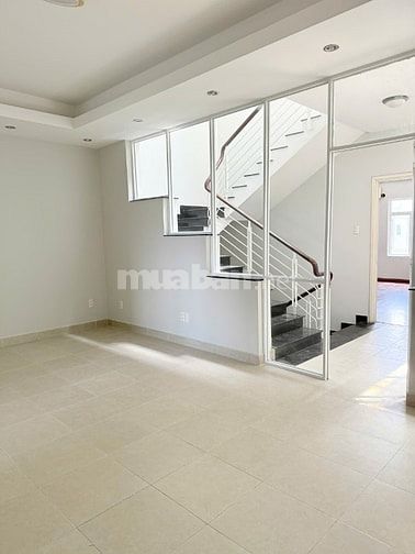 Cho thuê NP  Phú Mỹ -  Vạn Phát Hưng mặt tiền Hoàng Quốc Việt giá 37tr