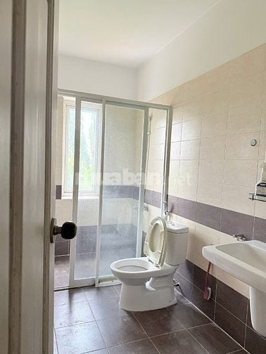 Cho thuê NP  Phú Mỹ -  Vạn Phát Hưng mặt tiền Hoàng Quốc Việt giá 37tr