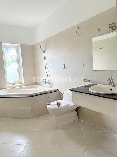 Cho thuê NP  Phú Mỹ -  Vạn Phát Hưng mặt tiền Hoàng Quốc Việt giá 37tr