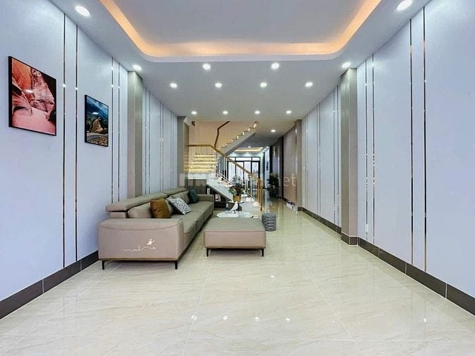 Nhà kí gửi 31m2 2tỷ750tr Nguyễn Đình Chiểu P4 Q3. Sổ hồng riêng.