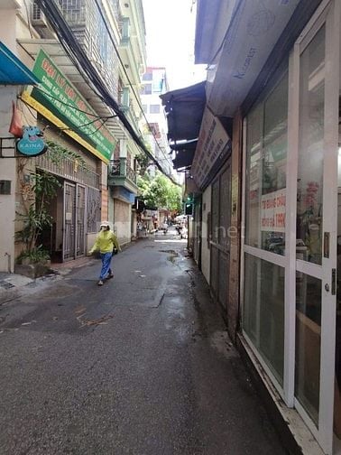 Cho thuê nhà nguyên căn 50m2, 4 tầng đường ô tô Hoàng Hoa Thám.