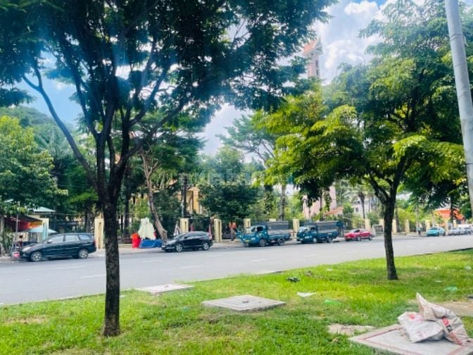 Mặt Bằng MTKD Đường Vành Đai Trong dt 10x20m giá thuê 60tr/th