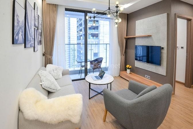 Chính chủ cho thuê cc cao cấp vinhomes metropolis 2PN-80m2