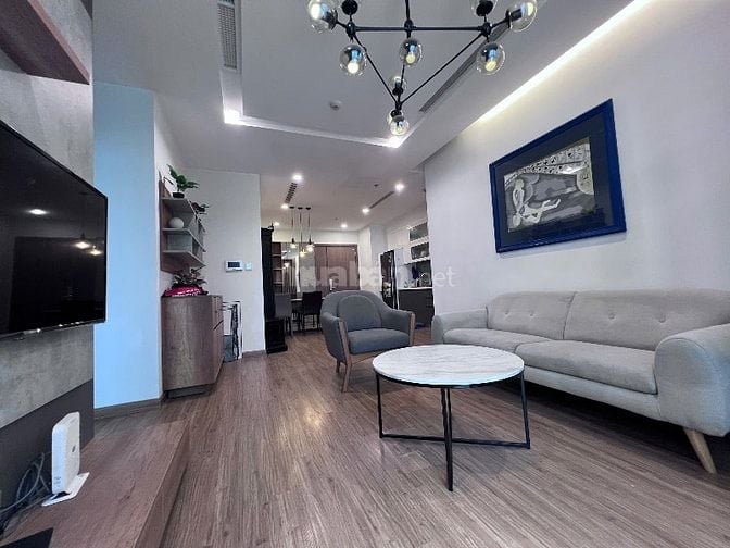 Chính chủ cho thuê cc cao cấp vinhomes metropolis 2PN-80m2