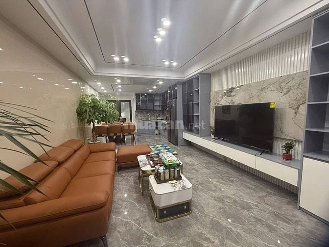 SIÊU PHẨM NHÀ 7 TẦNG THANG MÁY – 60m2 - PHỐ TRẠM, LONG BIÊN – GARA OTO