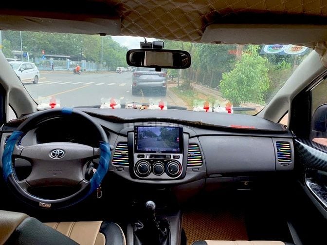 Bán rẻ TOYOTA INNOVA 2014 độ full options rất đẹp!