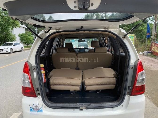 Bán rẻ TOYOTA INNOVA 2014 độ full options rất đẹp!