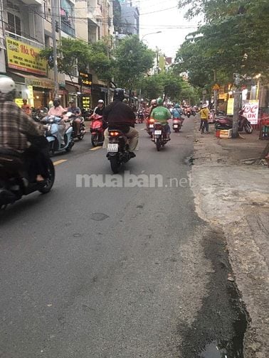Bán Nhà góc 2 mặt tiền đường Lê Tự Tài Phường 4 Quận Phú Nhuận.