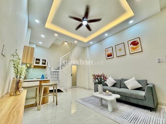 Nhà 3 Lầu tuyệt đẹp Cao Cấp hẻm Lê Đức Thọ, P17, Q.Gò Vấp, giá: 4,65