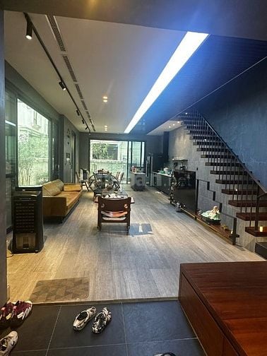 Cần bán nhanh biệt thự song lập Vinhomes Green Bay Mễ Trì