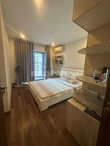 Cần cho thuê gấp chung cư Gold mark city 120m2 gồm 3PN,2wc,Full đồ