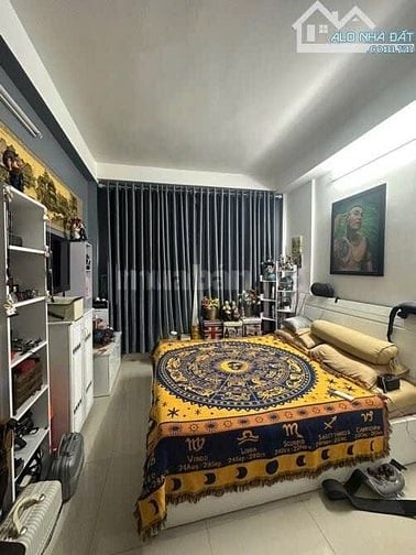 Nhà Lạc Long Quân - P. 8 - Tân Bình, 3Tỷ350/54m2  (sổ riêng chính chủ)
