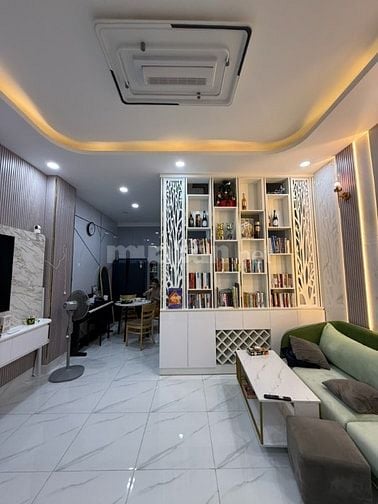 NHÀ 4 TẦNG Q.7, NGANG 4.5M, HẺM THÔNG, SHR HOÀN CÔNG CHUẨN, CHỈ 4.9 TỶ