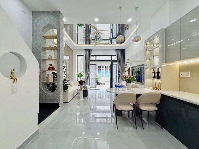 Đổi chổ ở bán nhà 49m2 2tỷ350tr Thống Nhất, P16, Gò Vấp. Sổ hồng riêng