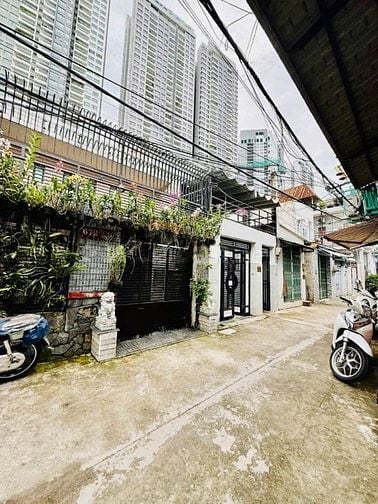 Bán Nhà Mặt Tiền hẻm 5 M Cạnh Phú Mỹ Hưng DT:76 M² Chỉ hơn 6 tỷ thương