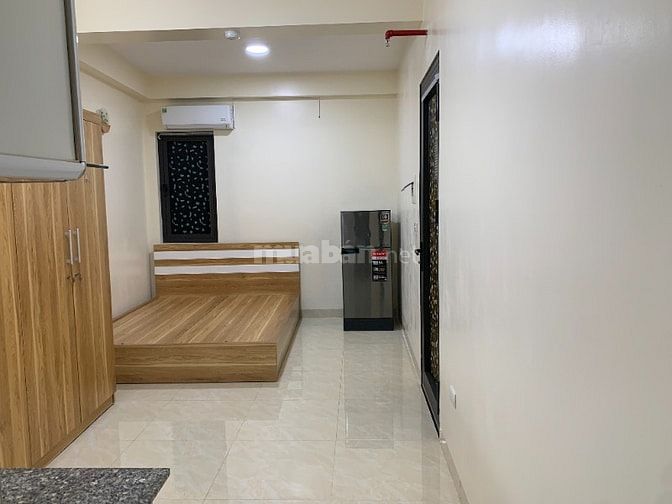 Phòng studio 20m2,Tầng 5,02 cửa sổ.