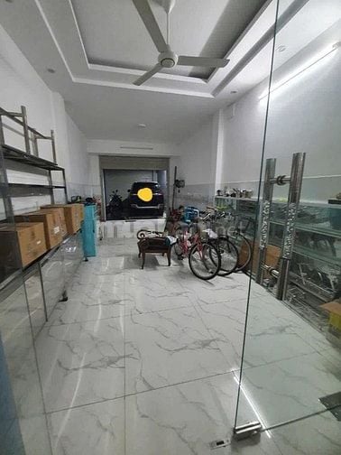Chú 7 cần bán nhà 1 trệt 1 lầu.