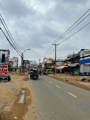 BÁN NHÀ MẶT TIỀN : 558B NGUYỄN THỊ ĐỊNH - P. THẠNH MỸ LỢI -Q2